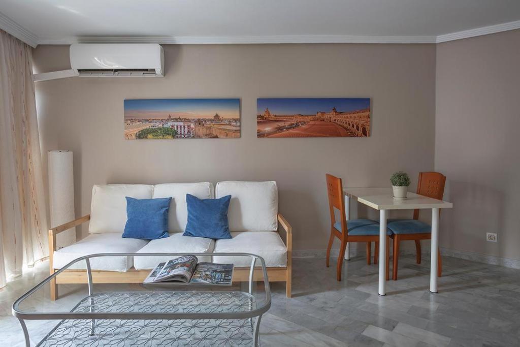 Luminosity Square Studio. Francos 14 Apartament