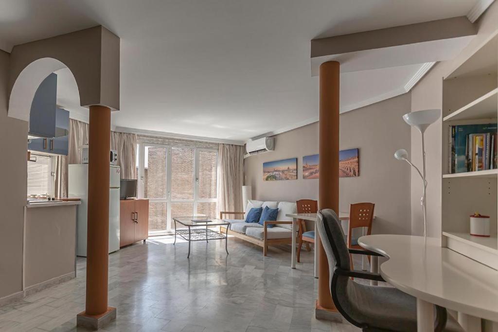 Luminosity Square Studio. Francos 14 Appartement *